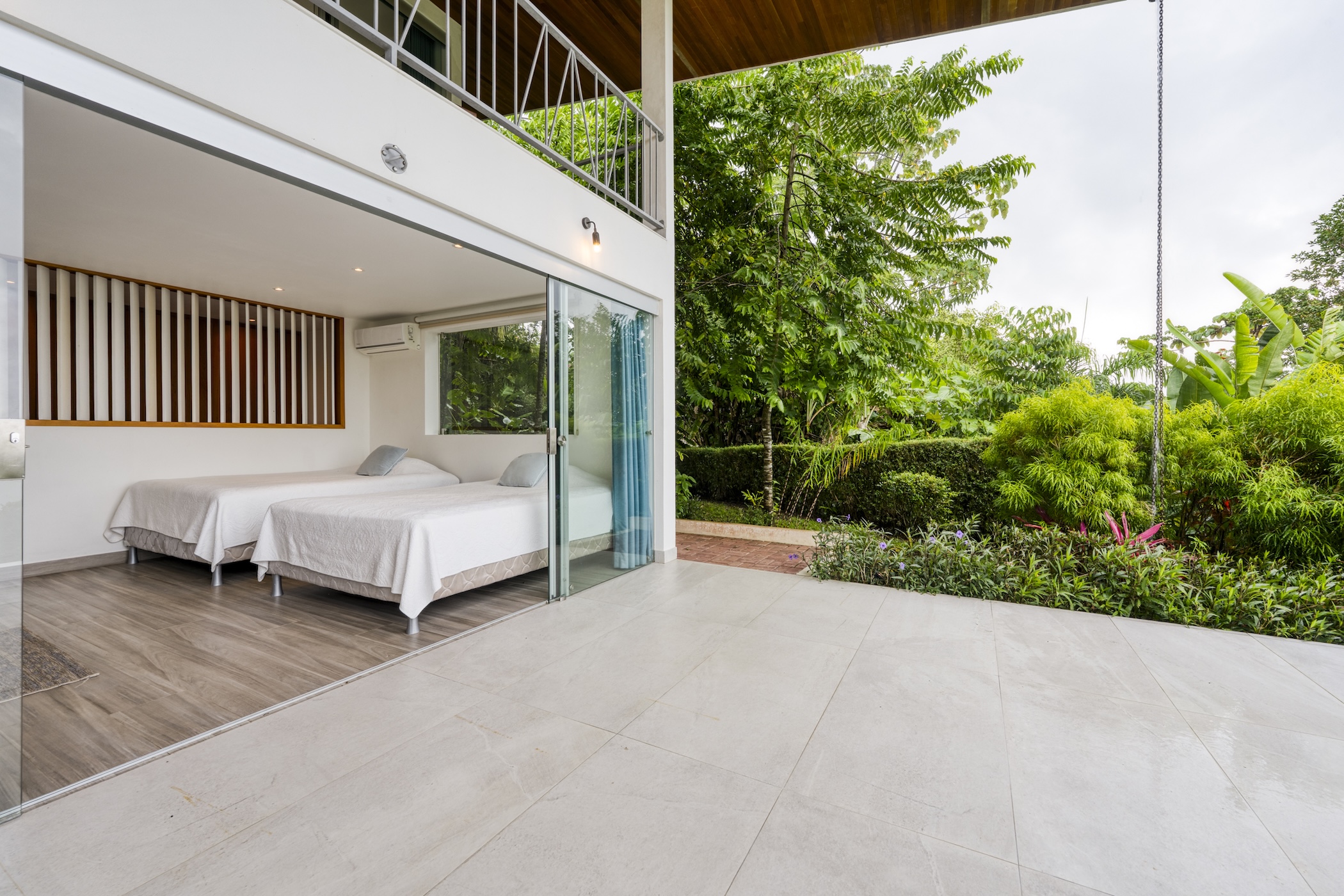 LUXURY VILLA WITH INFINITY POOL, OCEAN VIEWS, AND INVESTMENT POTENTIAL, IN OJOCHAL