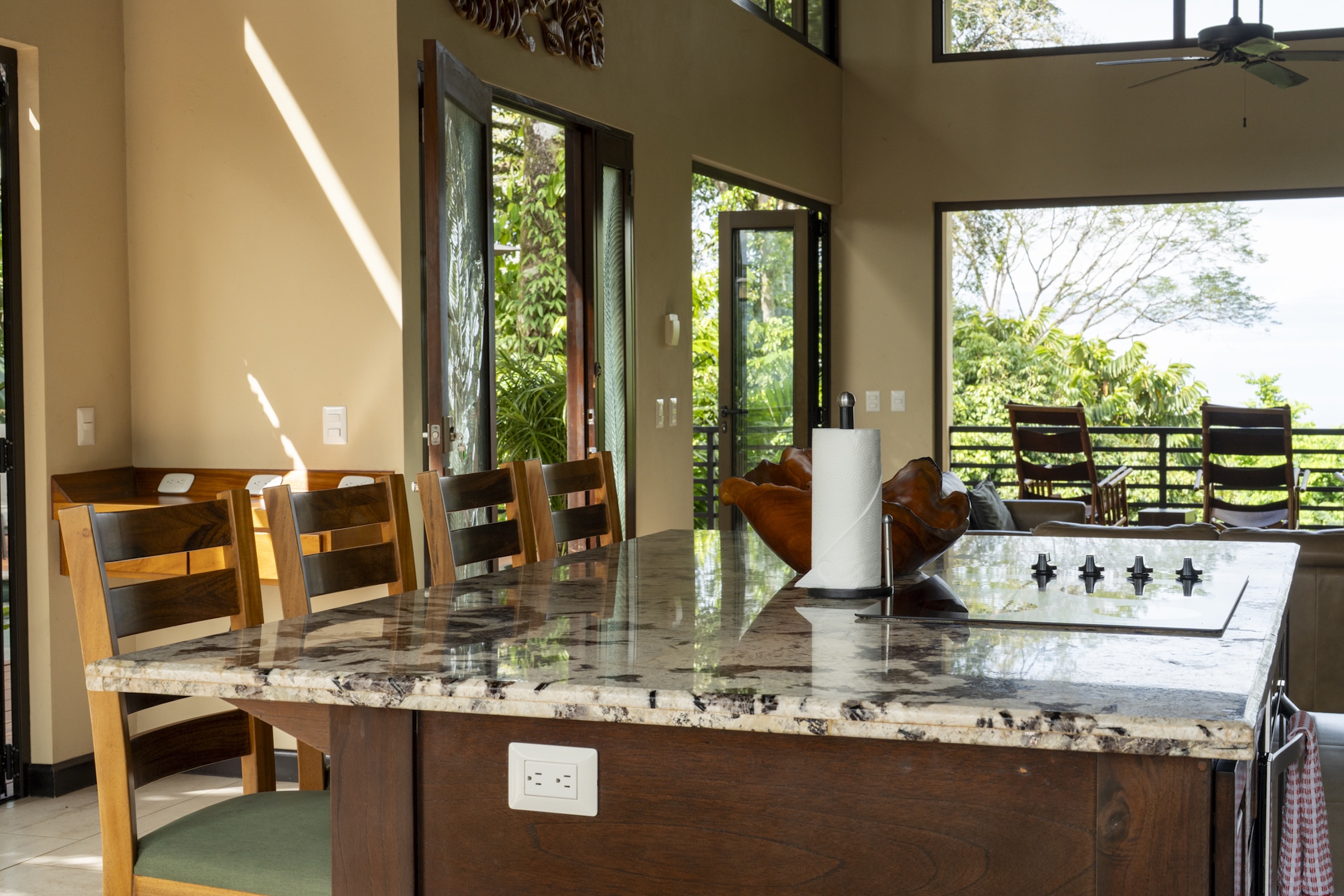 PRIVATE HOME WITH POOL, JUNGLE, AND PANORAMIC PACIFIC VIEWS, IN UVITA – 2.72 ACRES