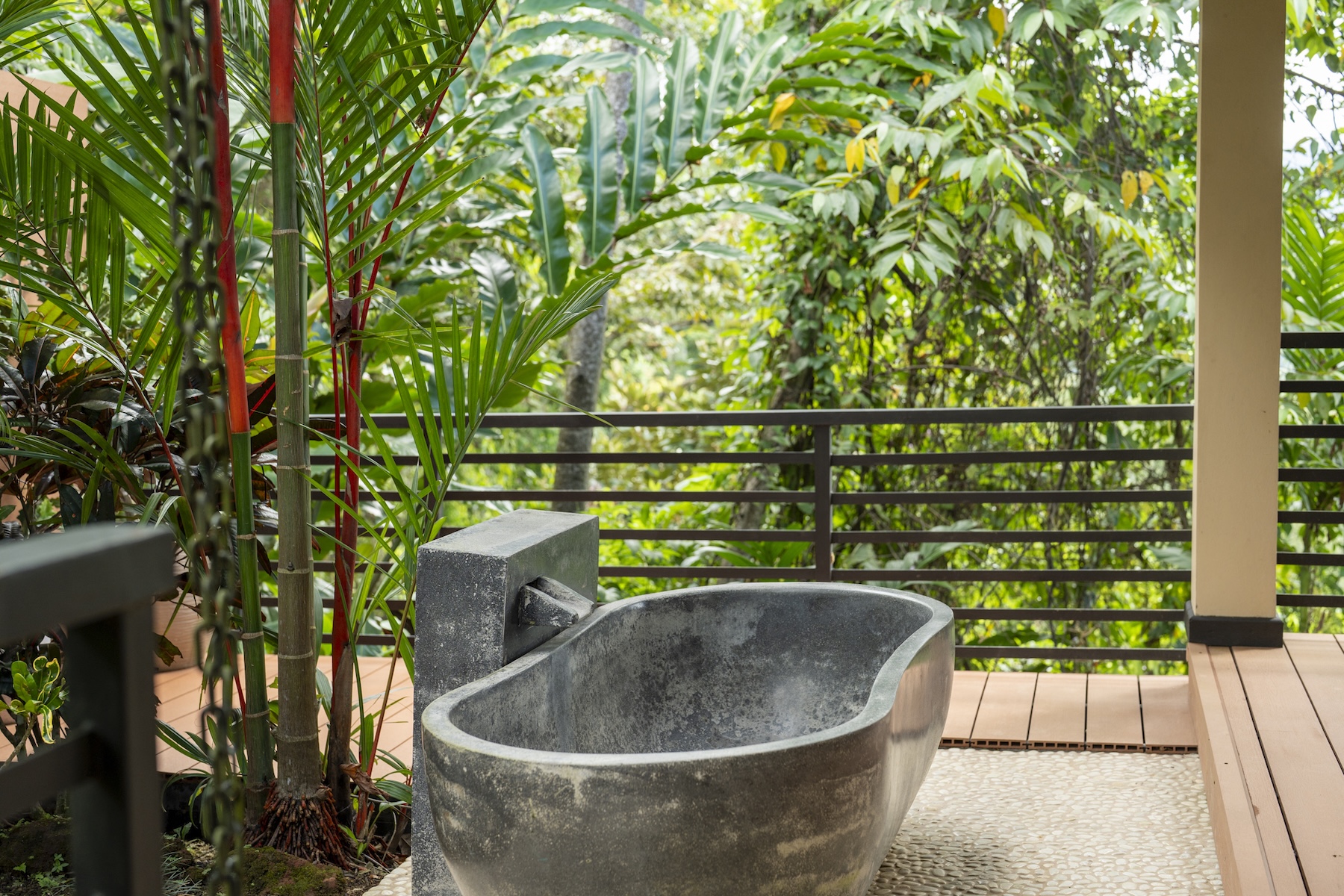 PRIVATE HOME WITH POOL, JUNGLE, AND PANORAMIC PACIFIC VIEWS, IN UVITA – 2.72 ACRES