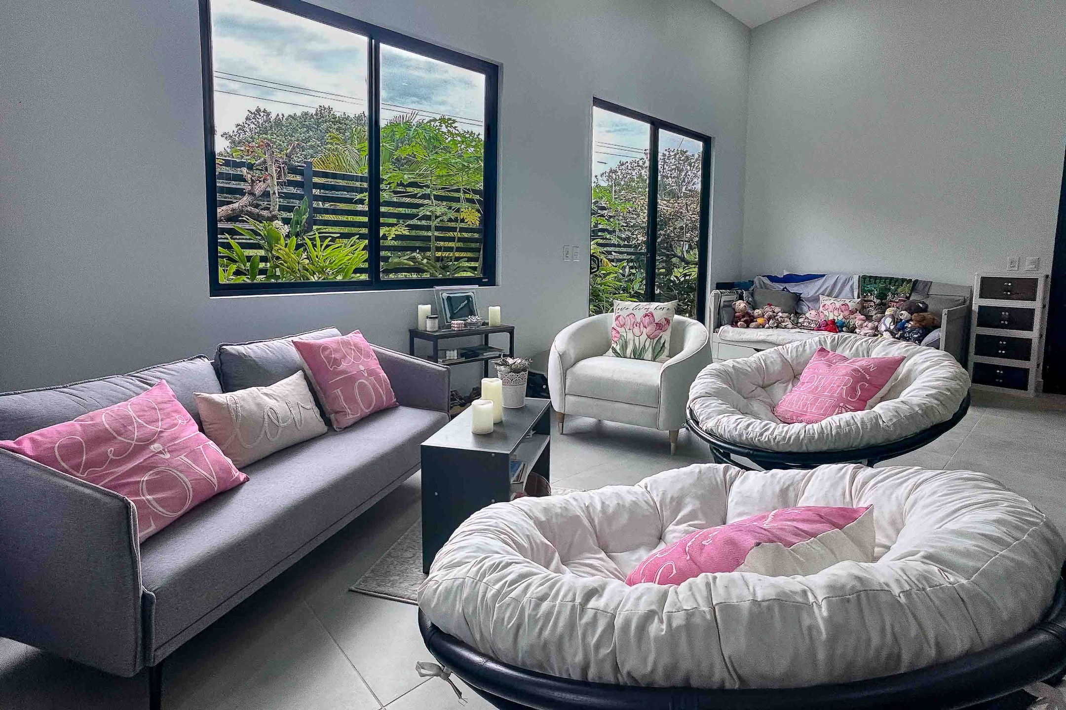 FULLY FURNISHED 2-BEDROOM HOUSE, IN QUEPOS, NEAR MANUEL ANTONIO