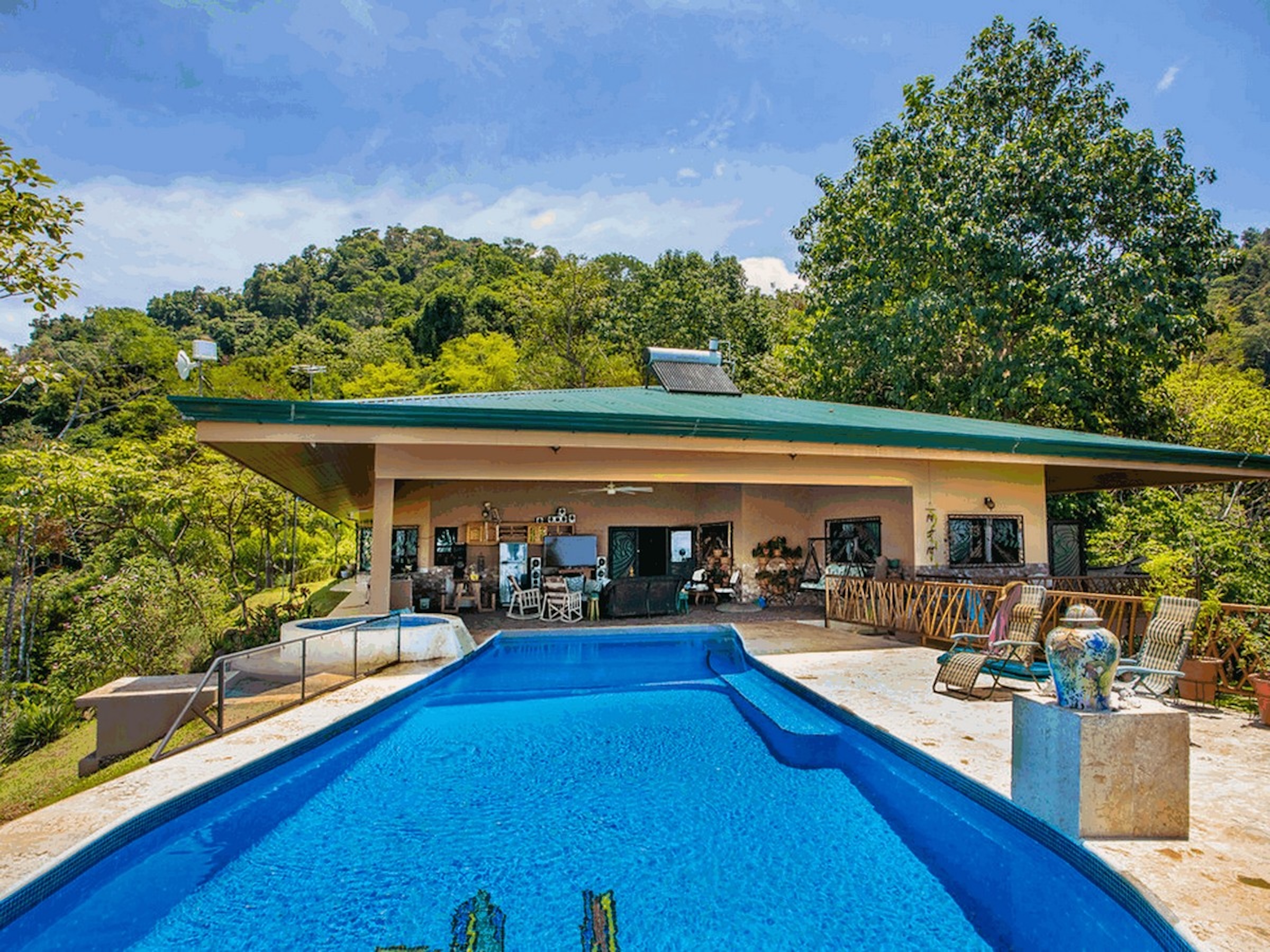 91.2-ACRE PRIVATE ESTATE WITH A MANSION, PANORAMIC OCEAN VIEWS, AND TROPICAL RAINFOREST, IN PLAYA MATAPALO