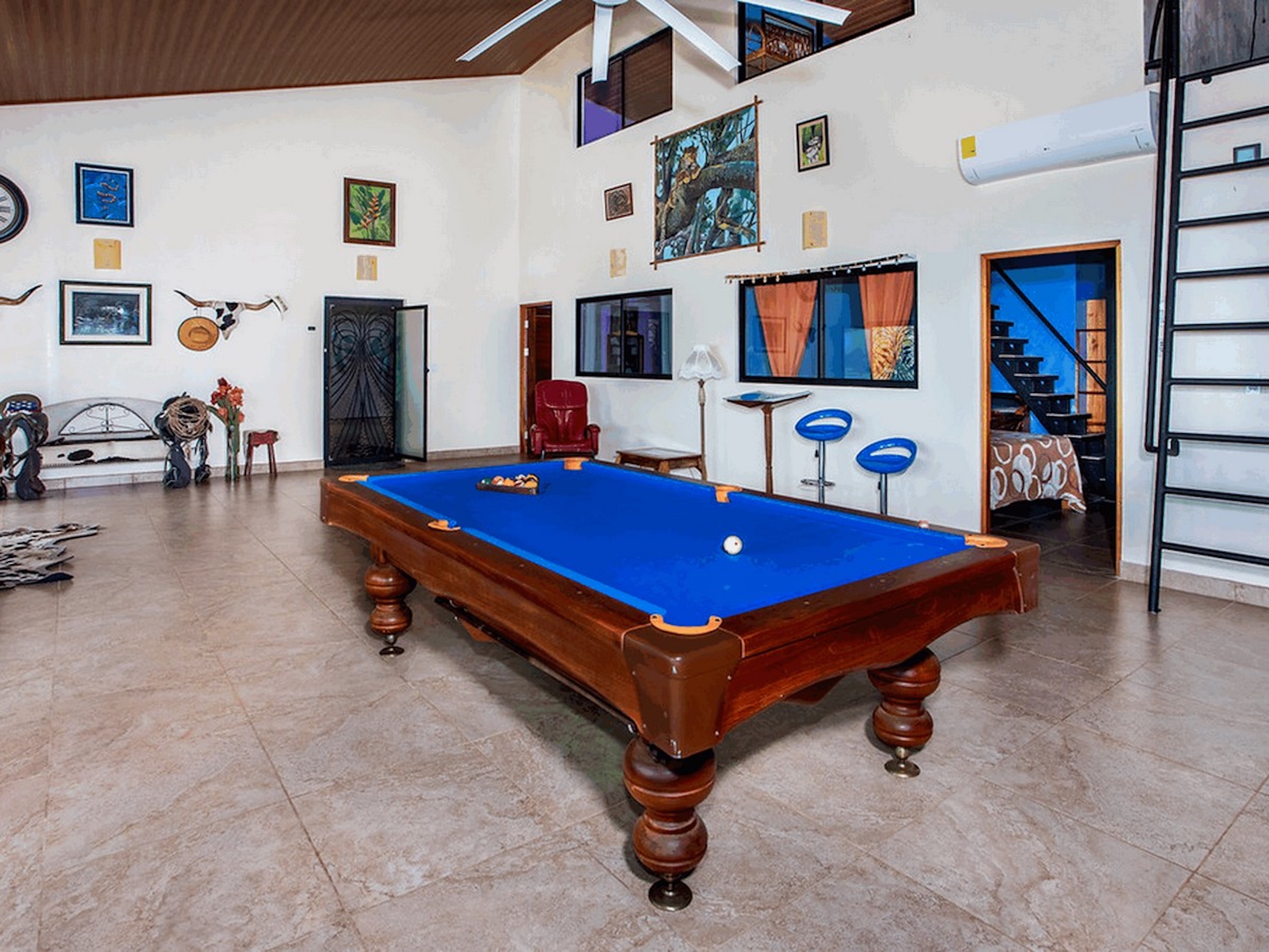 91.2-ACRE PRIVATE ESTATE WITH A MANSION, PANORAMIC OCEAN VIEWS, AND TROPICAL RAINFOREST, IN PLAYA MATAPALO