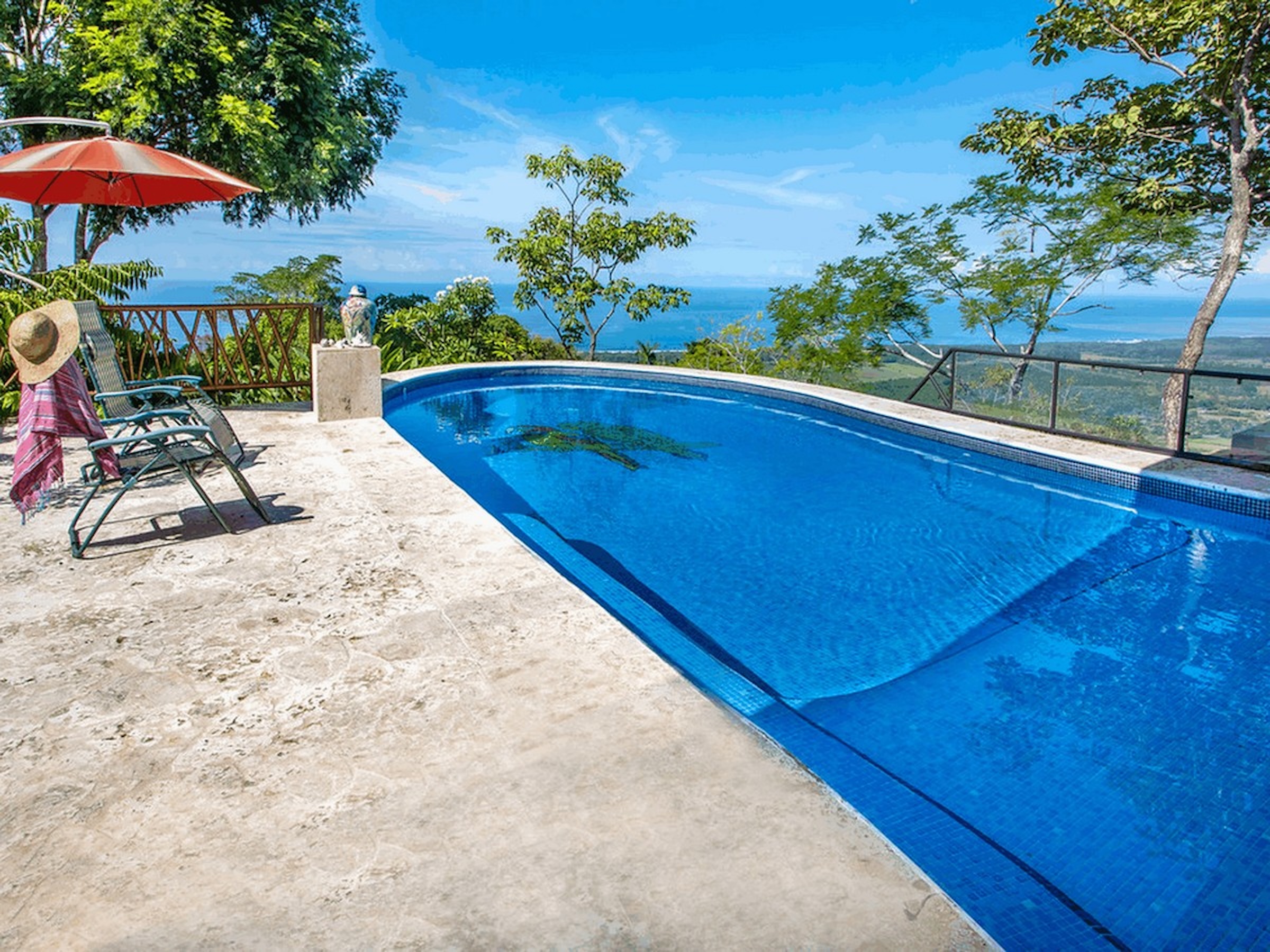 91.2-ACRE PRIVATE ESTATE WITH A MANSION, PANORAMIC OCEAN VIEWS, AND TROPICAL RAINFOREST, IN PLAYA MATAPALO