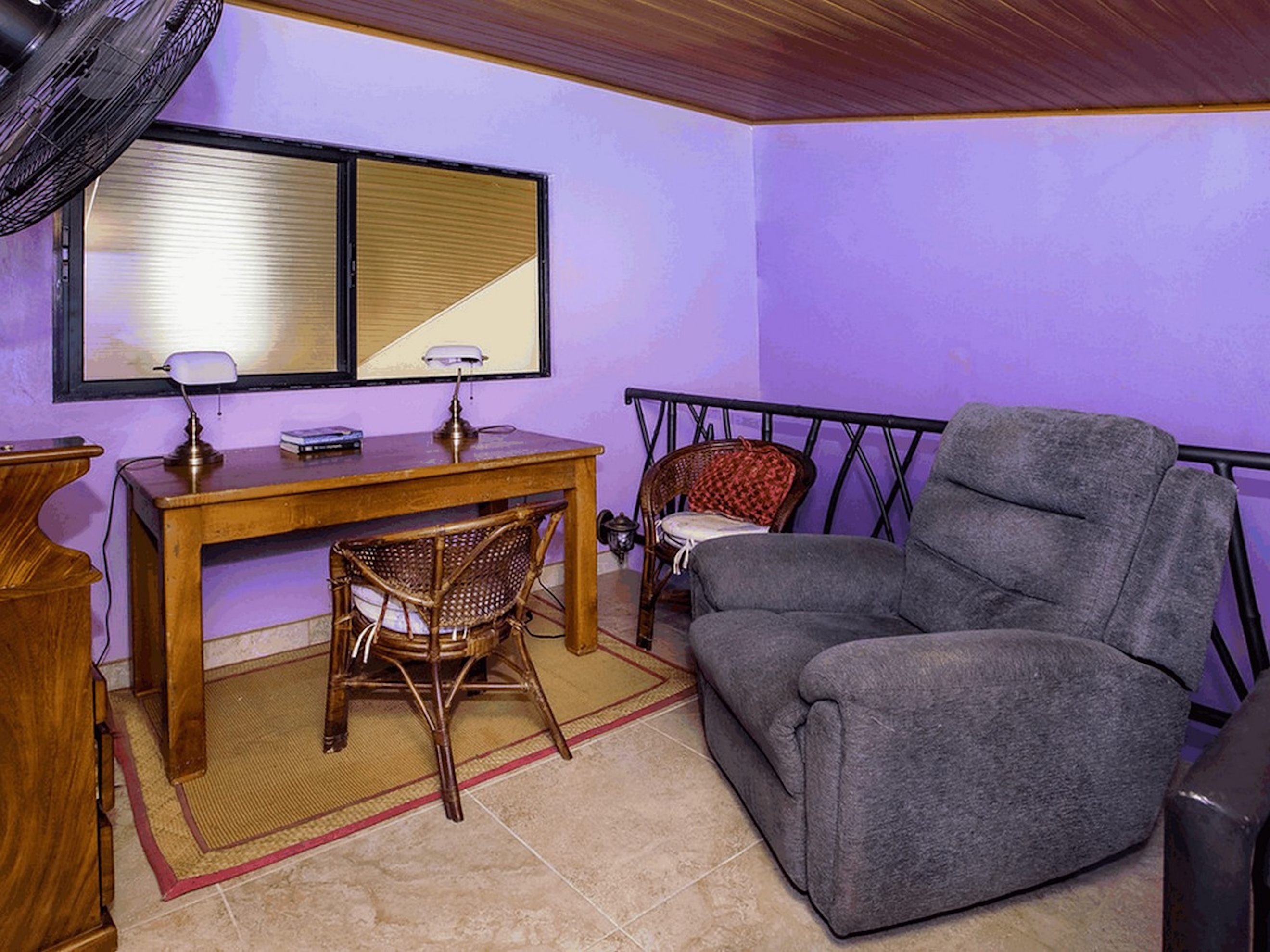 91.2-ACRE PRIVATE ESTATE WITH A MANSION, PANORAMIC OCEAN VIEWS, AND TROPICAL RAINFOREST, IN PLAYA MATAPALO