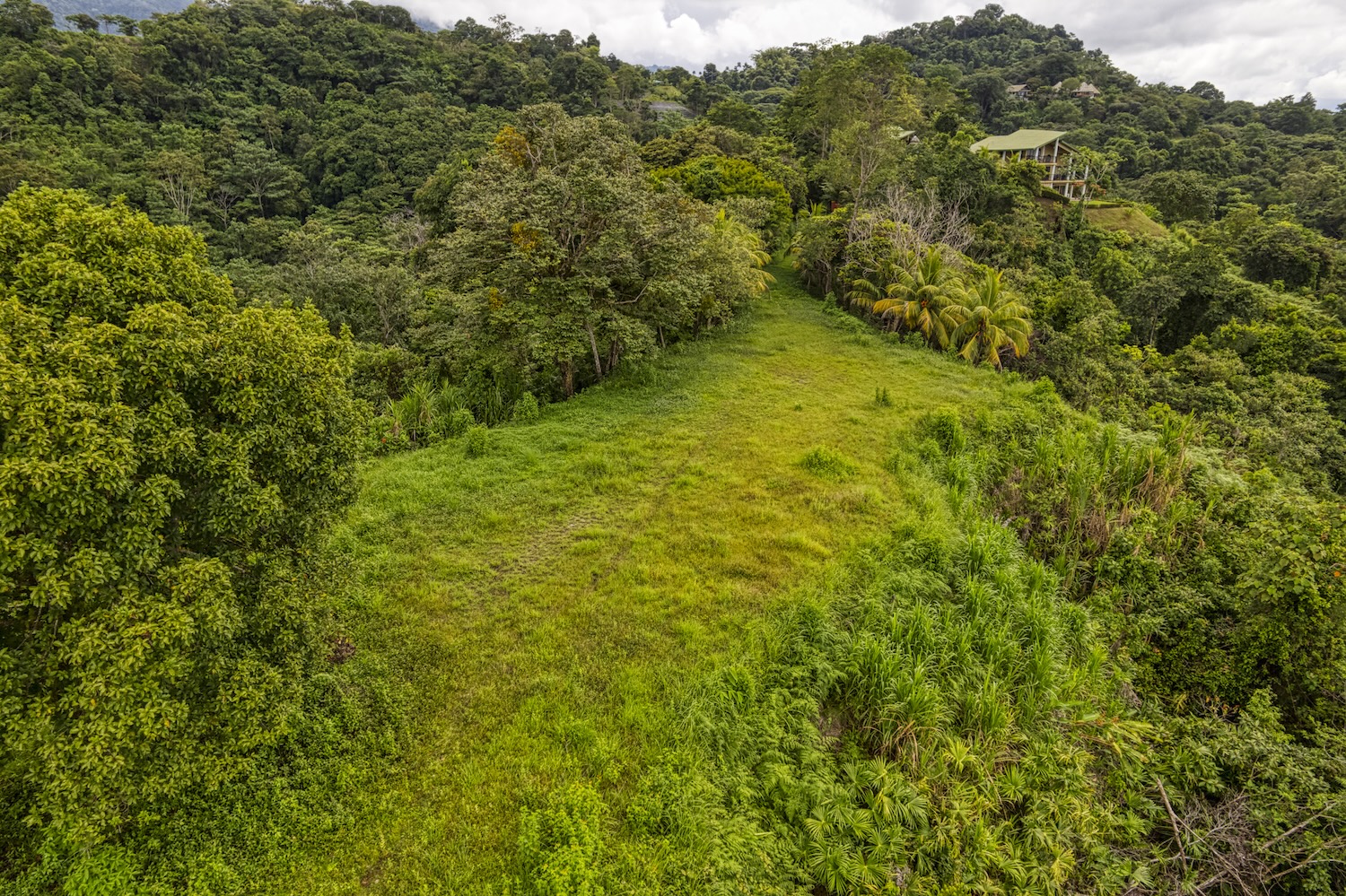 LOT 3 SPACIOUS MOUNTAIN LAND SURROUNDED BY JUNGLE, NEAR CORONADO TRES RIOS – 3.62 ACRES