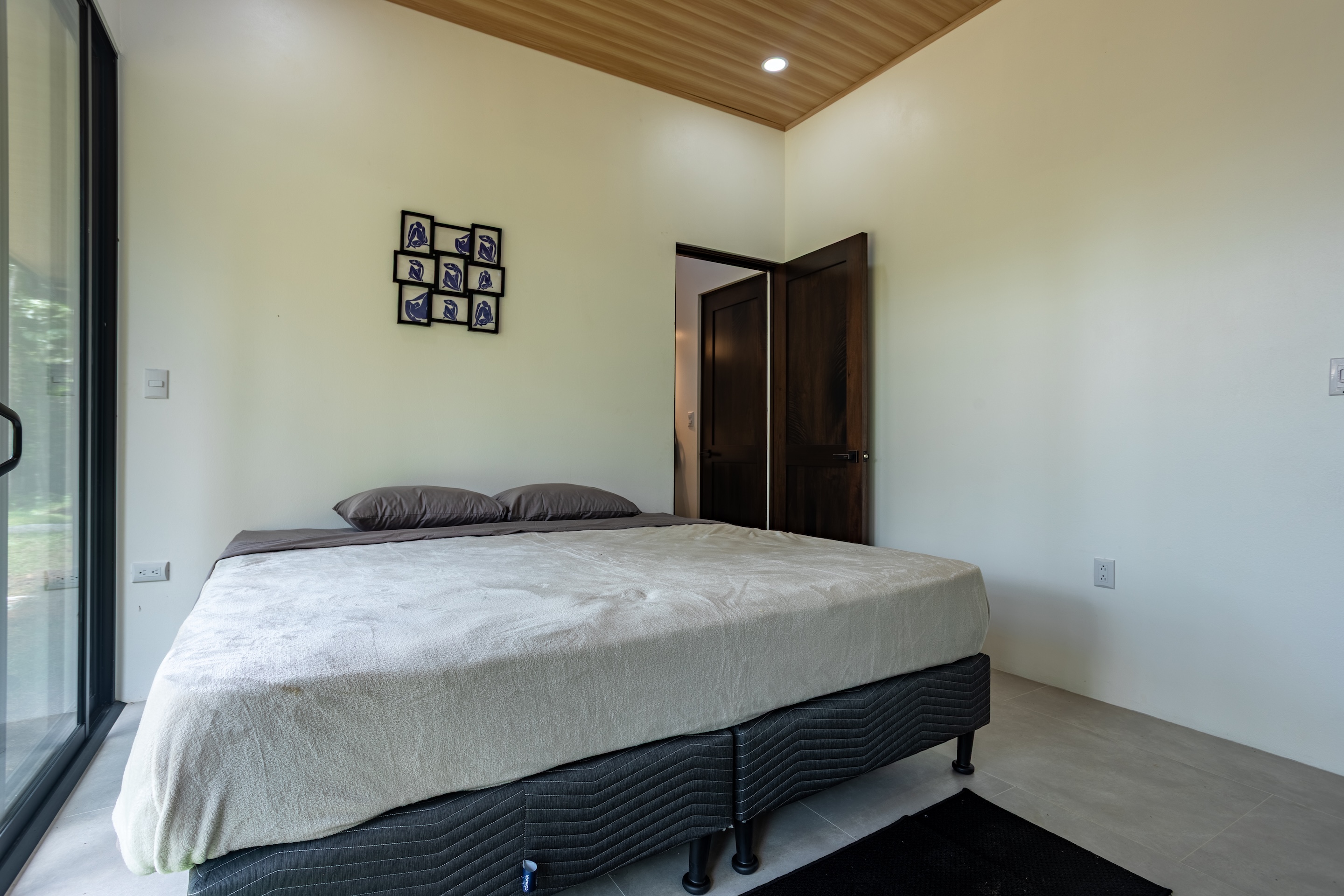 NATURAL RETREAT WITH THREE BEDROOMS IN TINAMASTES WITH A YEAR-ROUND STREAM AND DEVELOPMENT POTENTIAL – 3.5 ACRES