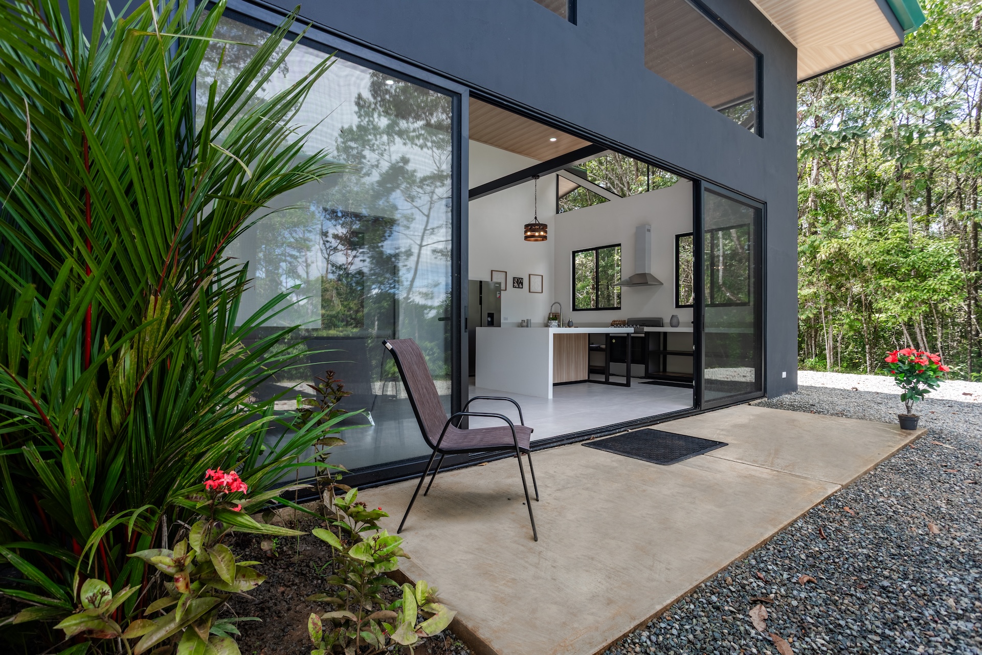 NATURAL RETREAT WITH THREE BEDROOMS IN TINAMASTES WITH A YEAR-ROUND STREAM AND DEVELOPMENT POTENTIAL – 3.5 ACRES