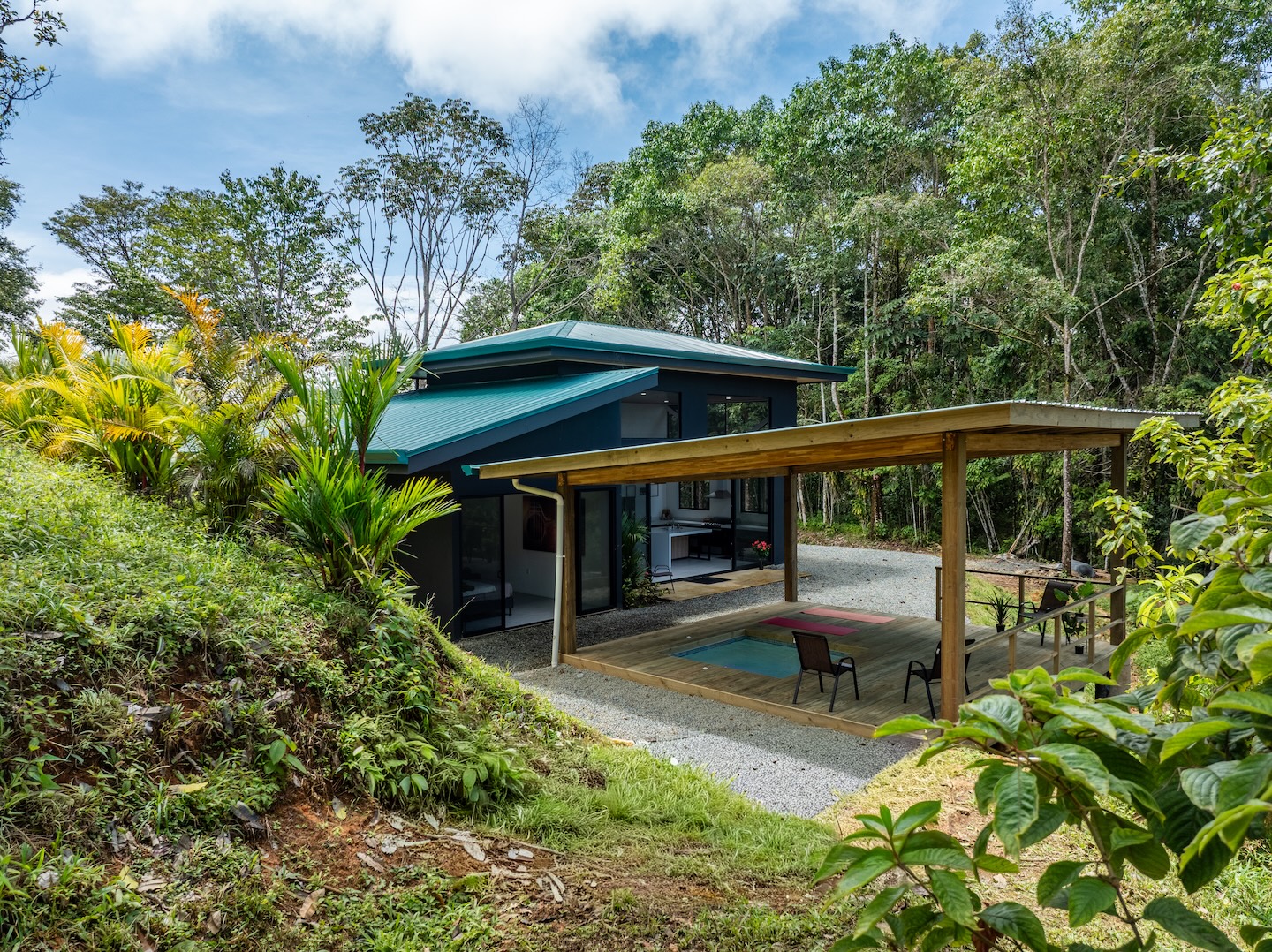 NATURAL RETREAT WITH THREE BEDROOMS IN TINAMASTES WITH A YEAR-ROUND STREAM AND DEVELOPMENT POTENTIAL – 3.5 ACRES