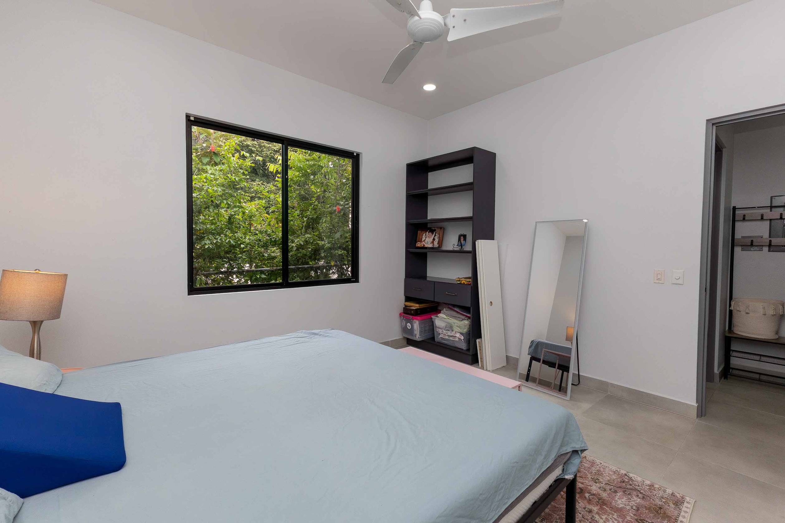 FULLY FURNISHED 2-BEDROOM HOUSE, IN QUEPOS, NEAR MANUEL ANTONIO