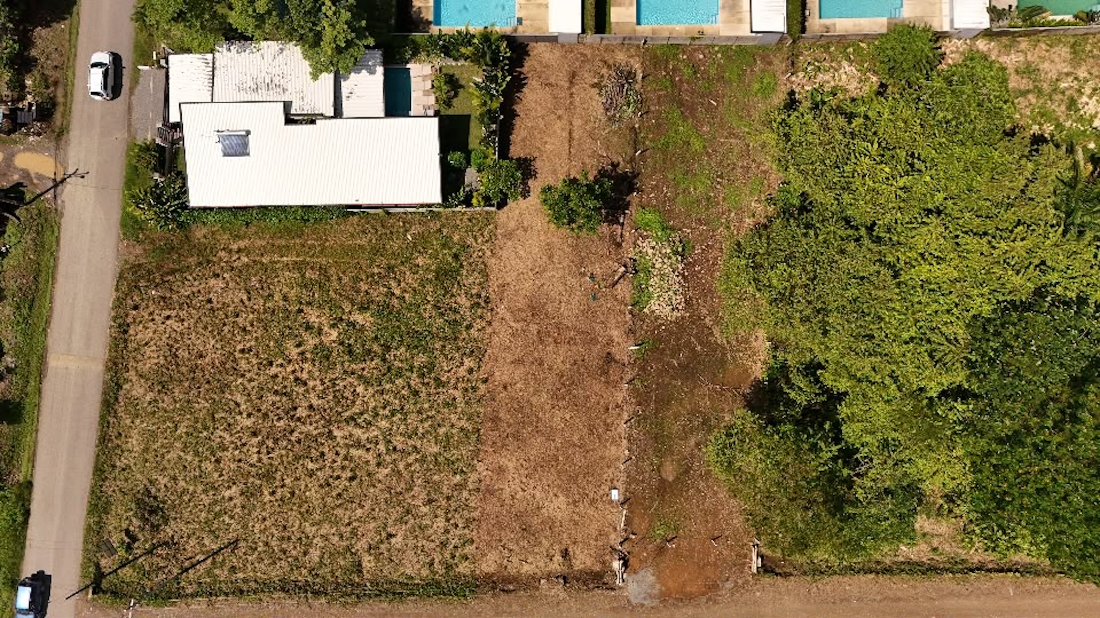 LOT WITH POTENTIAL FOR A HOUSE AND RENTAL APARTMENT, IN UVITA